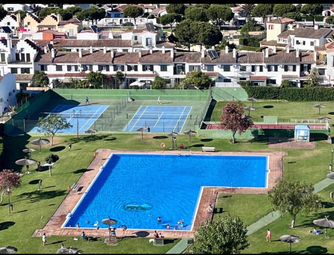 Frente Al Mar, Preciosas Vistas, Piscinas , Valdelagrana Apartment El Puerto de Santa Maria Bagian luar foto