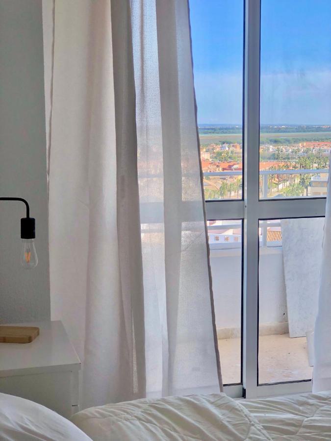 Frente Al Mar, Preciosas Vistas, Piscinas , Valdelagrana Apartment El Puerto de Santa Maria Bagian luar foto