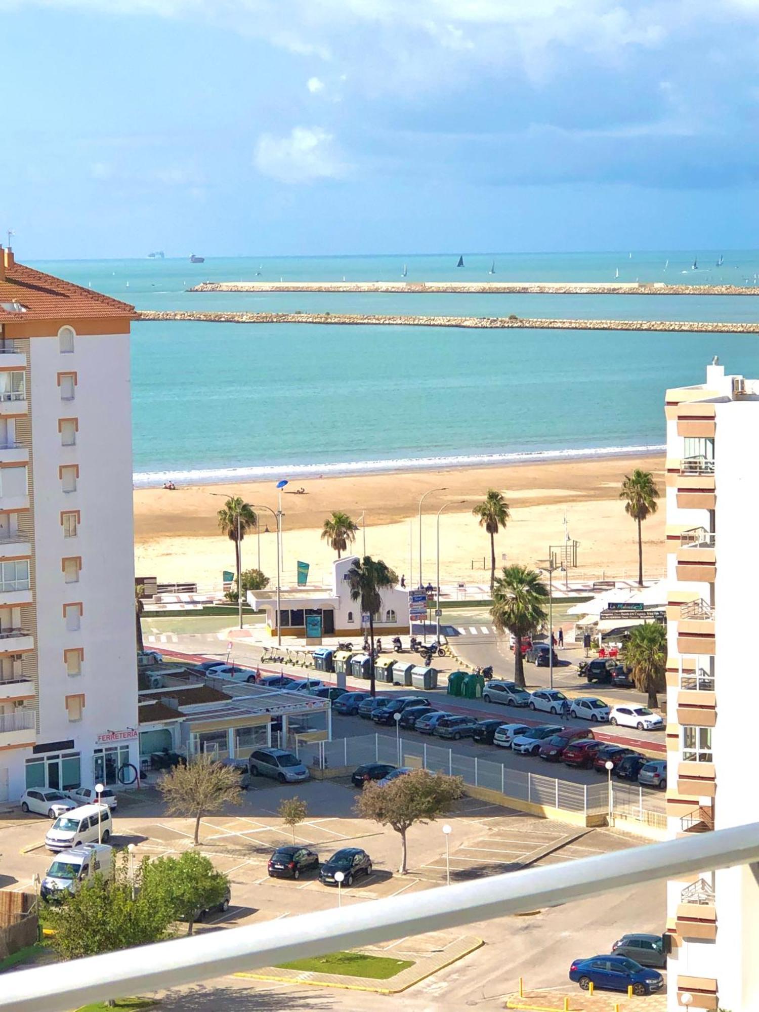 Frente Al Mar, Preciosas Vistas, Piscinas , Valdelagrana Apartment El Puerto de Santa Maria Bagian luar foto