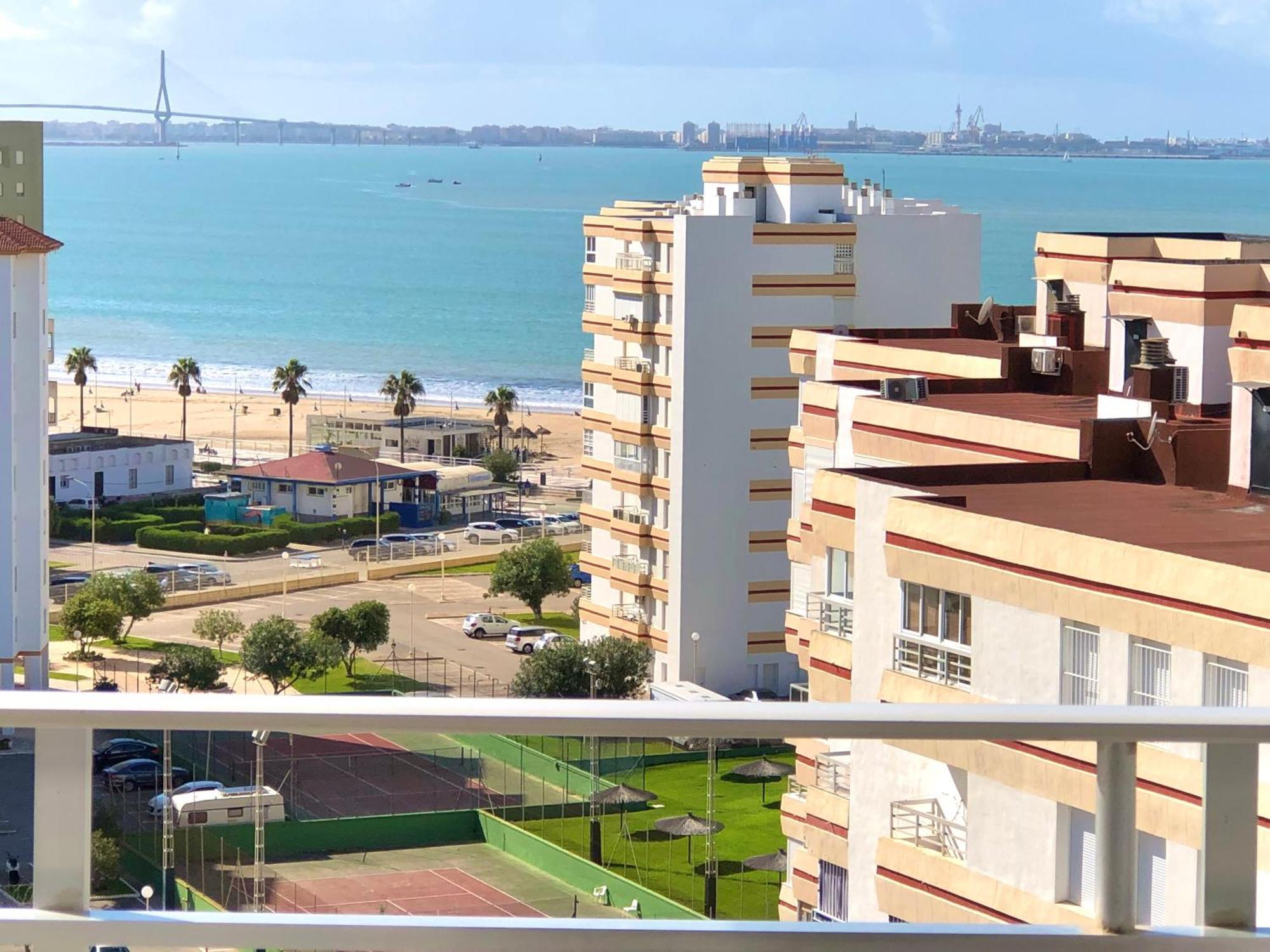 Frente Al Mar, Preciosas Vistas, Piscinas , Valdelagrana Apartment El Puerto de Santa Maria Bagian luar foto
